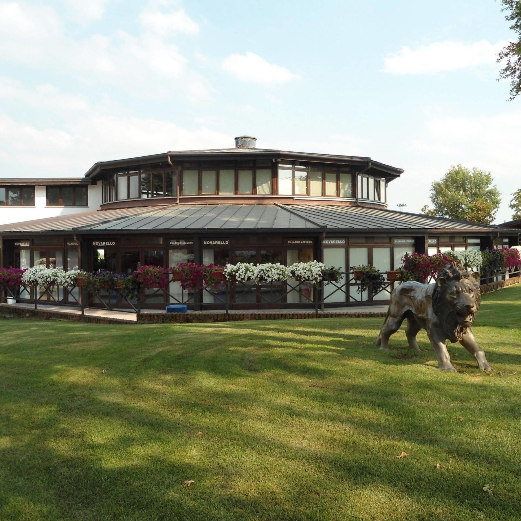 Hotel Novarello Resort & Spa Granozzo con Monticello Exterior photo